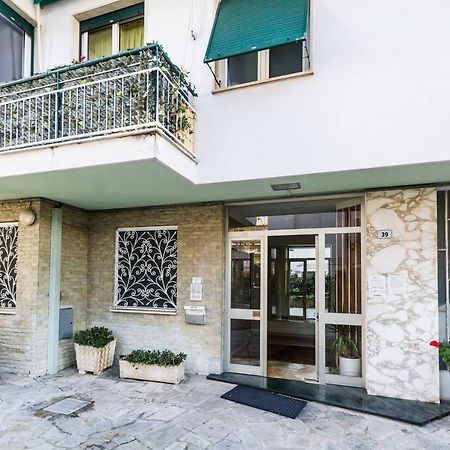 Grazioso Appartamentino A Due Passi Dalla Pista Ciclabile Con Giardino E Garage Sanremo Exteriör bild